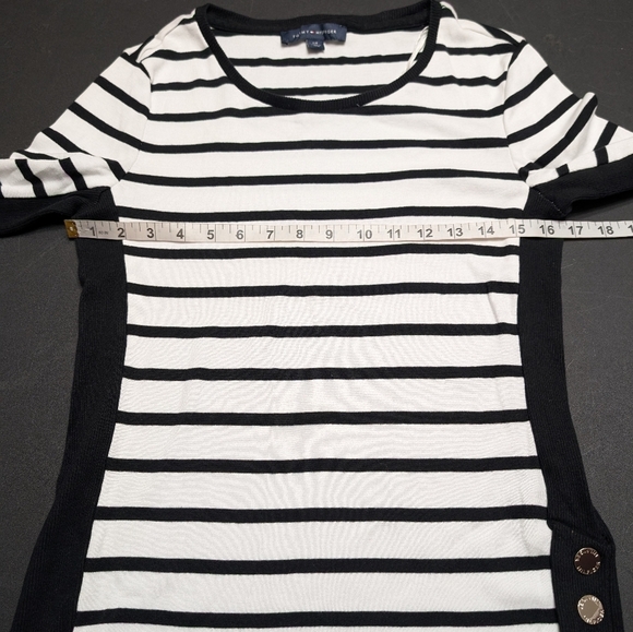 Tommy Hilfiger Black And White Striped Top NWOT - Picture 10 of 12